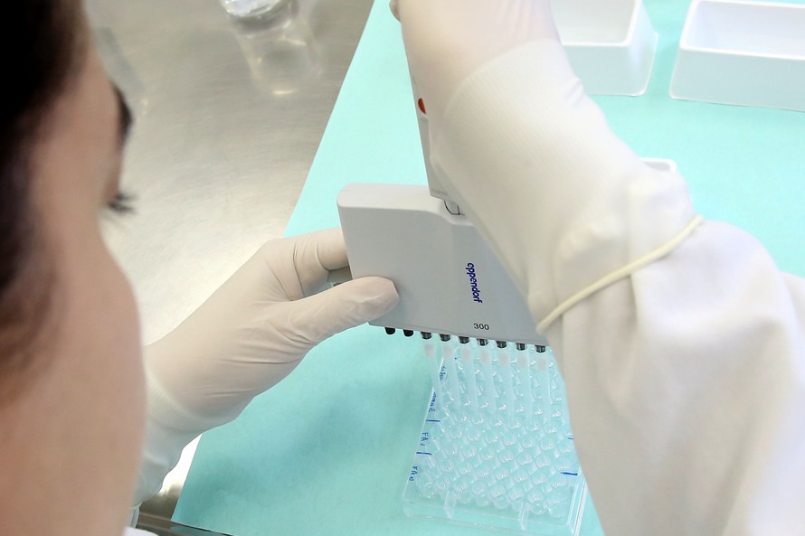 Paraná habilita quatro laboratórios para testes de coronavírus