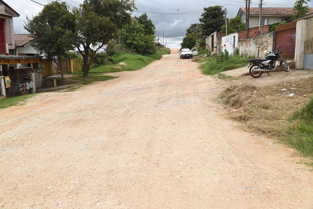 Rua do Bom Senhor, no São Dimas, recebe ordem de serviço para pavimentação