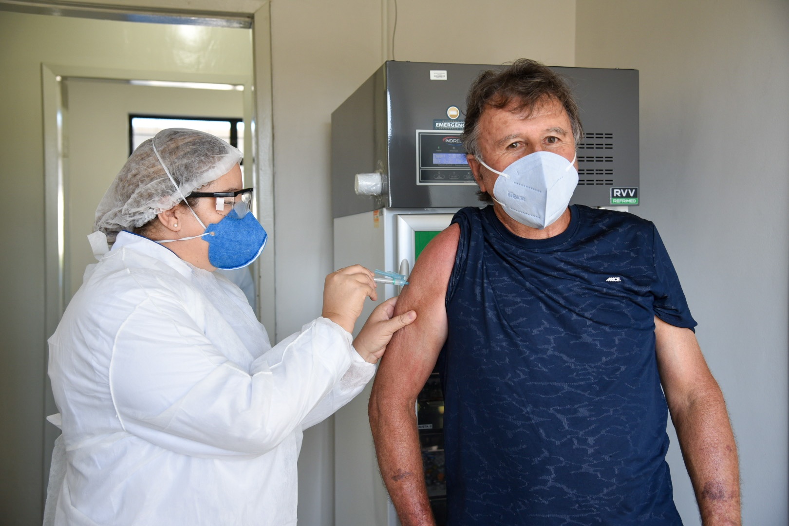 ‘Mutirão’ de vacinação imuniza 4.452 pessoas em Colombo
