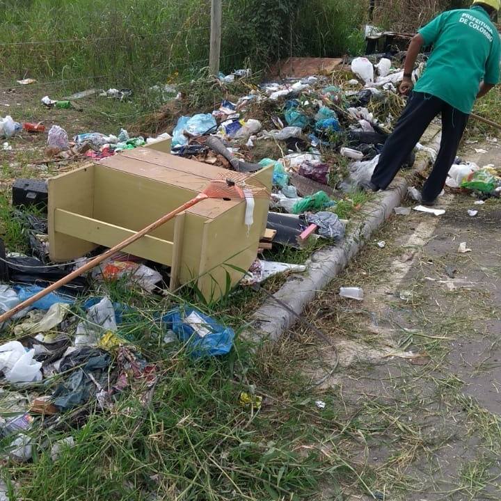 Descarte incorreto do lixo chama a atenção em Colombo
