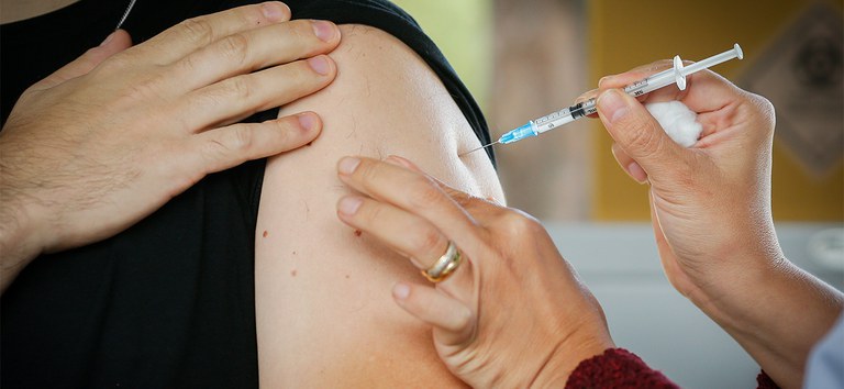 Covid-19: Vacina da Janssen chega ao Brasil