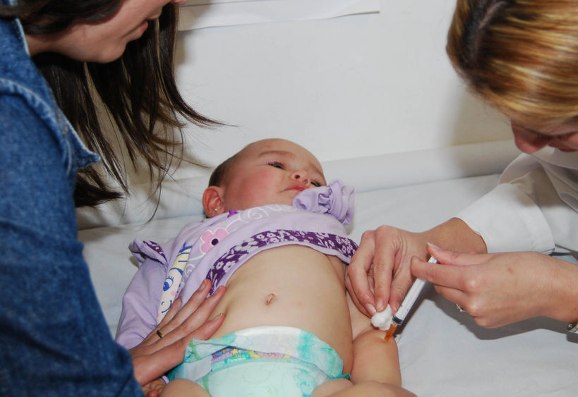 Estado recebe mais vacinas e reforça combate contra a febre amarela