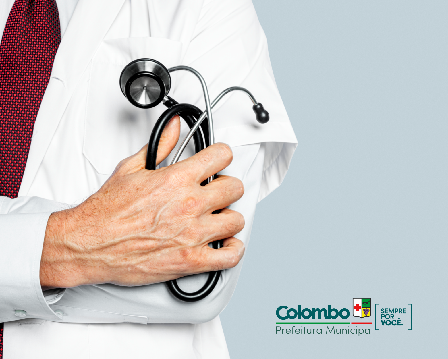 Colombo oficializa a contratação de novos médicos