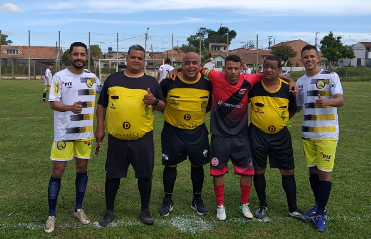 Copa Jornal de Colombo define semifinalistas