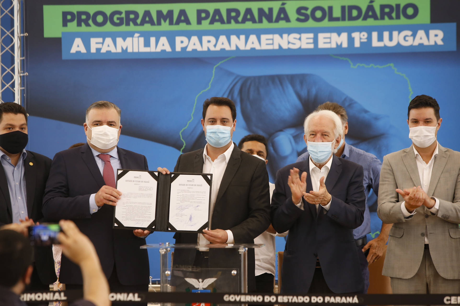 Governo lança Paraná Solidário, pacote de programa sociais