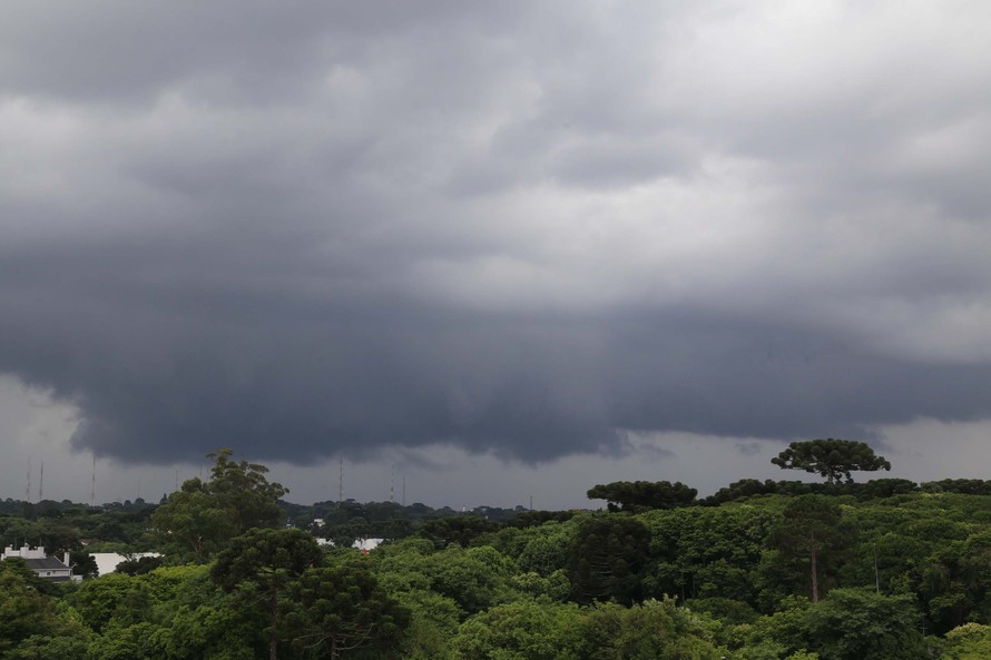 Paraná bate média histórica de chuvas pela 2ª vez no ano